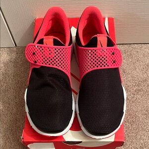 Nike Women’s Sock Dart Black and Bright Pink Sneakers